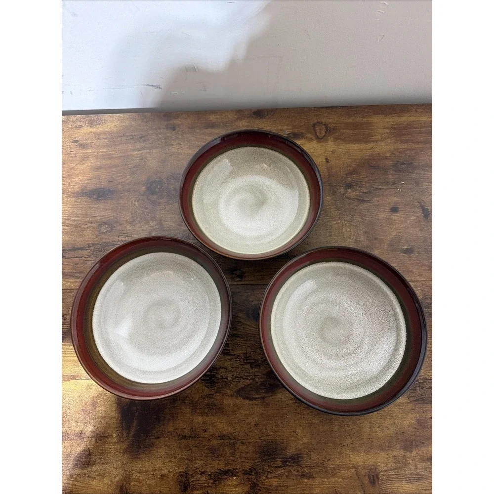 3 GIBSON ELITE 'COUTURE BANDS RED' CEREAL/SOUP BOWL